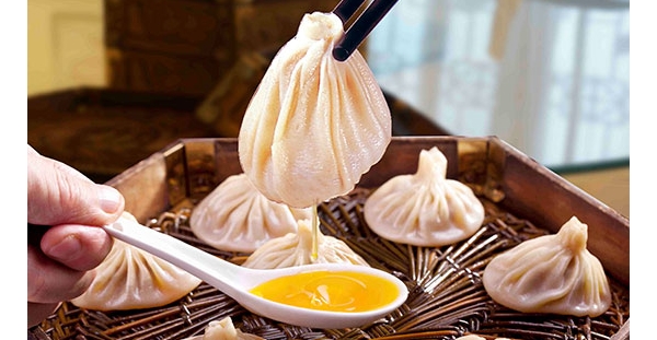 西安清真小吃的经典之作：贾三灌汤包子