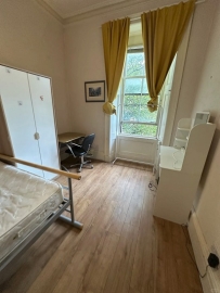 25Fall - 格拉斯哥大学图书馆楼下三房两卫+超大客厅